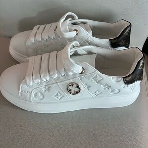 White  Women's Sneakers LV